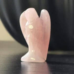 Engelenbeeldje Rozenkwarts – Halfedelsteen (ca. 3,5 cm)